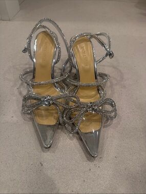 MACH & MACH Silver Crystal Embellished Bow Pointed Toe Heels